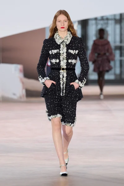 Look 35